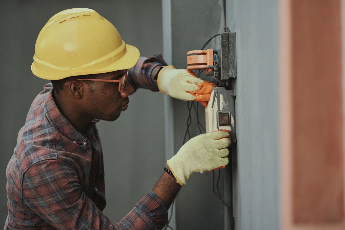 An HVAC technician whose company is winning more local search leads