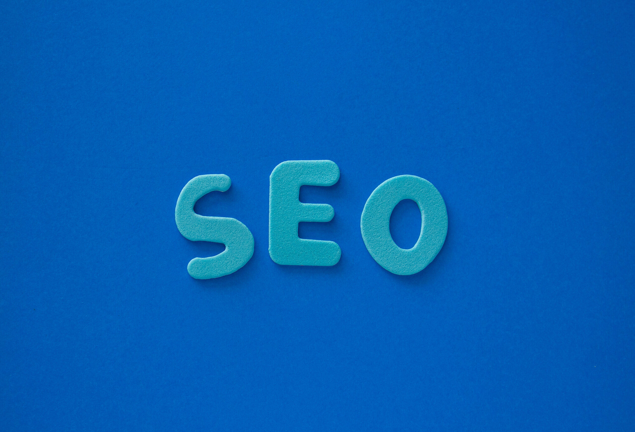 Top AI SEO Tools That Improve Rankings and Save Time